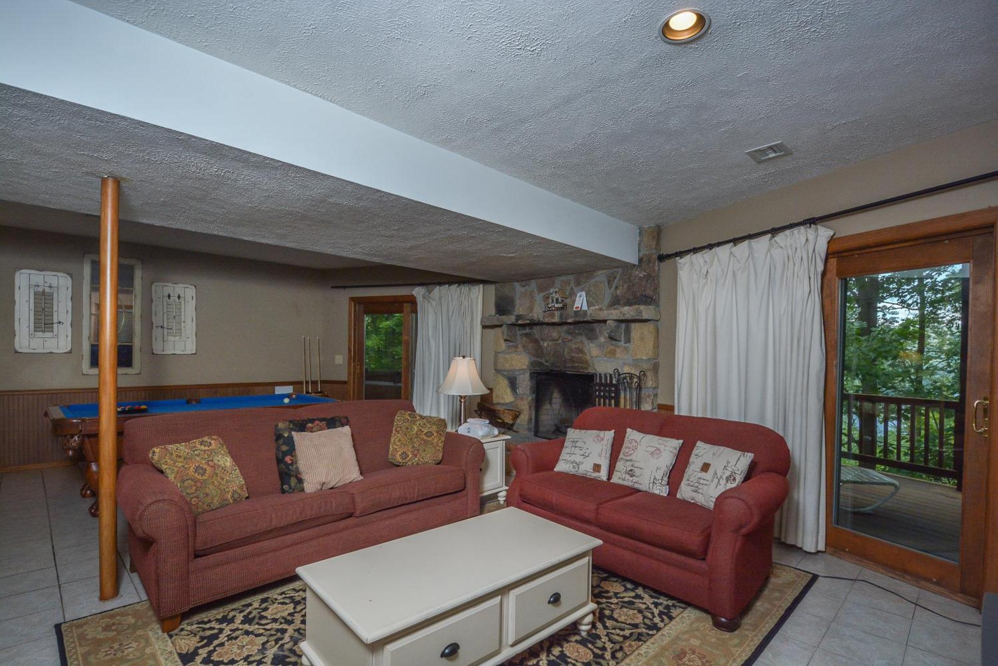 Tranquility Villa McHenry Exterior photo