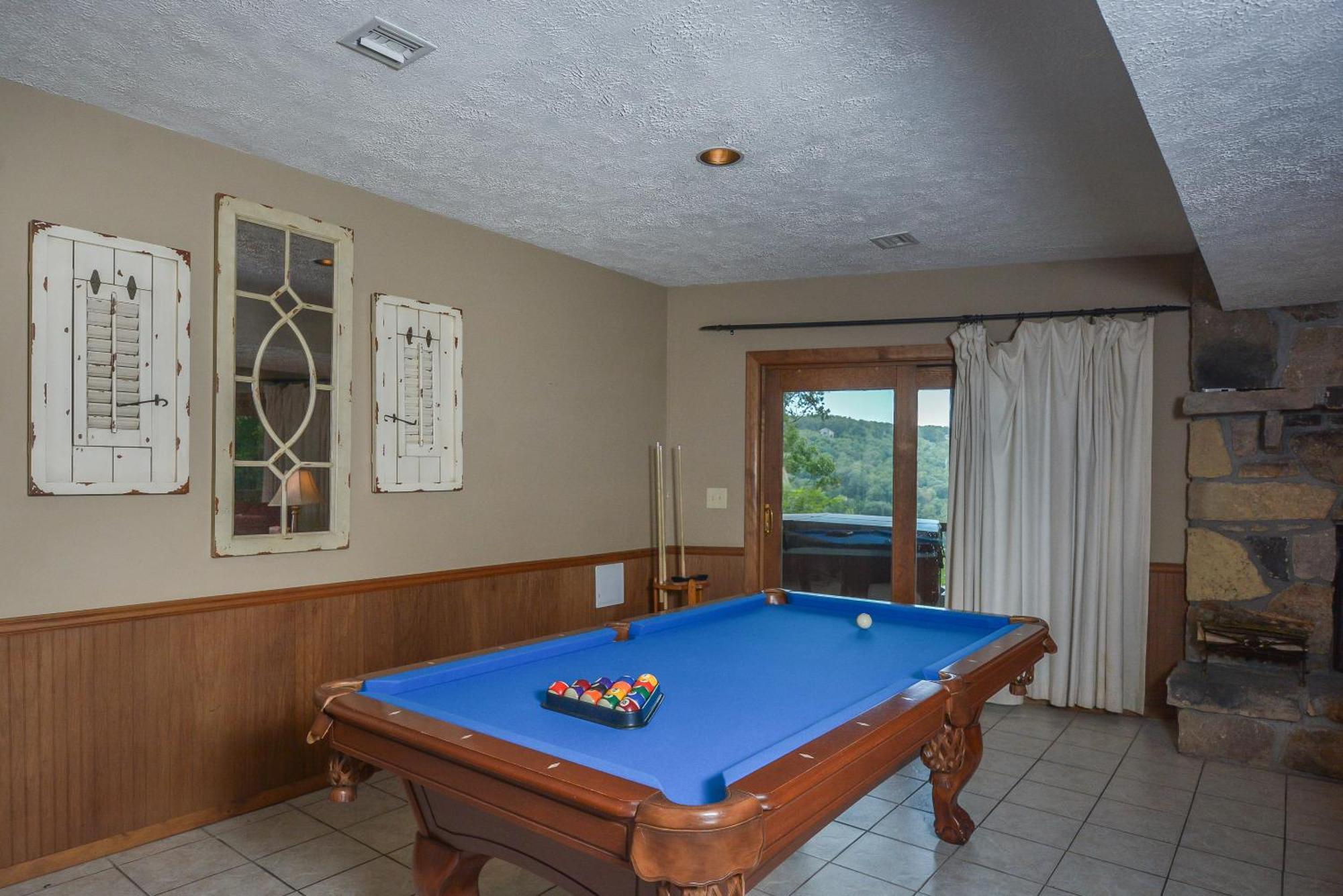 Tranquility Villa McHenry Exterior photo